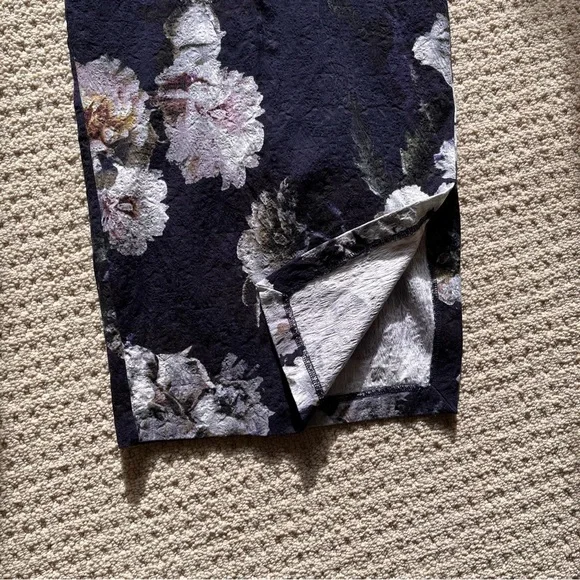 Floral Dynamite dress - stretch / stretchy - size XS - Picture 4 of 12